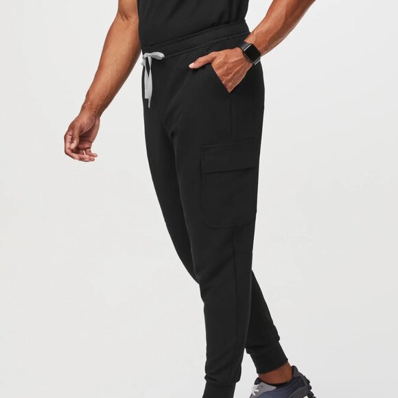 **NEW W TAGS** FIGS Tansen Cargo Utility Jogger Scrub Pants in BLACK - Picture 3 of 7